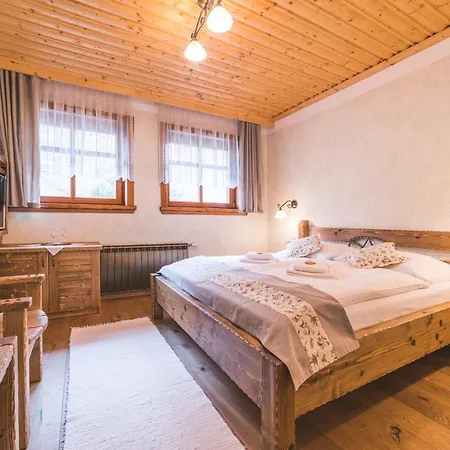 Pensjonat Salas Syrex 3*