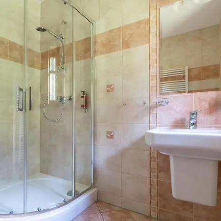 Salas Syrex 3* Zázrivá