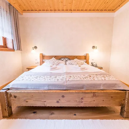 Salas Syrex Zázrivá